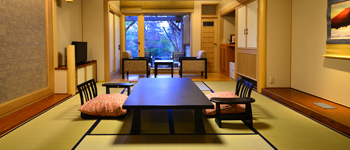 Japanese style room with an open-air bath